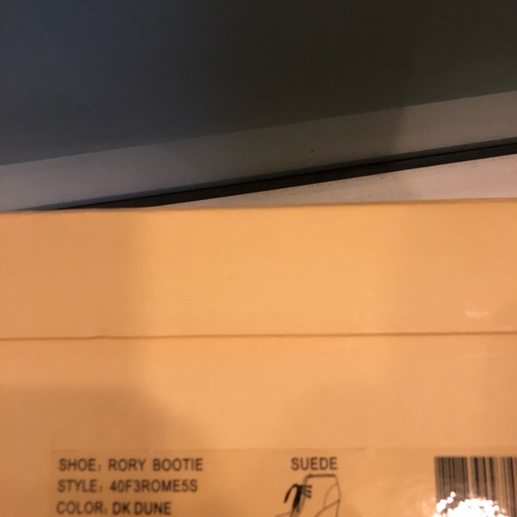 Michael Kors Rory Bootie - Picture 5 of 5